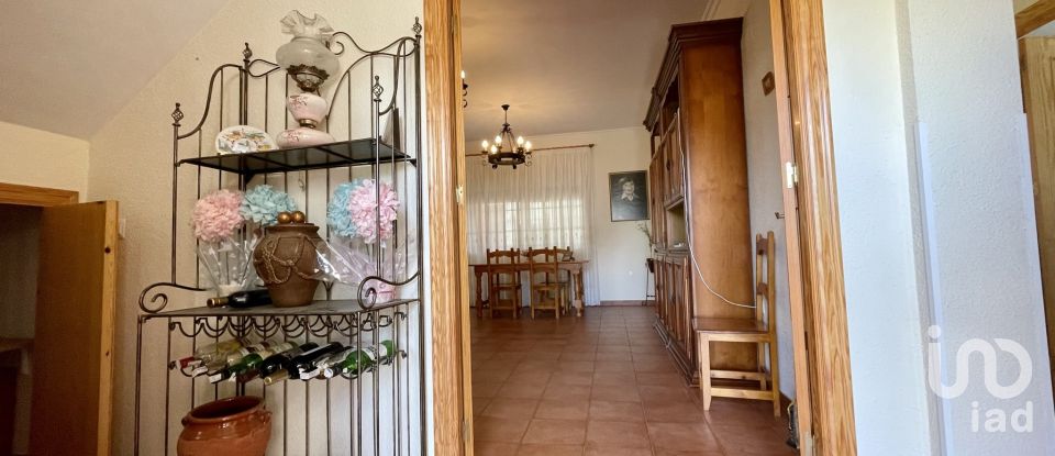 Cottage 4 bedrooms of 161 m² in La Redondela (21430)