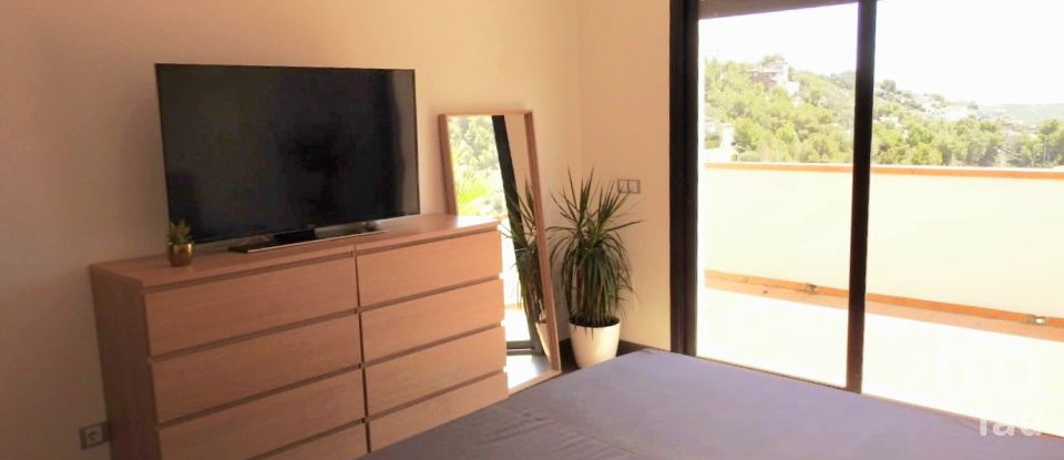 Lodge 4 bedrooms of 153 m² in Castellet i la Gornal (08729)