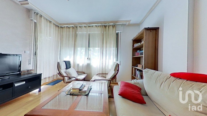 Pis 4 habitacions de 107 m² a Zaragoza (50011)