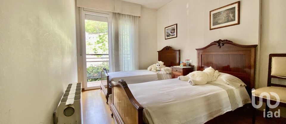 Gîte 5 chambres de 279 m² à Sant Vicenç de Montalt (08394)