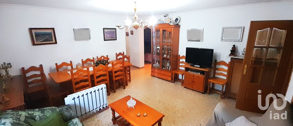 Casa 5 habitacions de 244 m² a Valdeavero (28816)