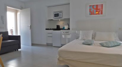 Edifici 7 habitacions de 235 m² a Marbella (29601)