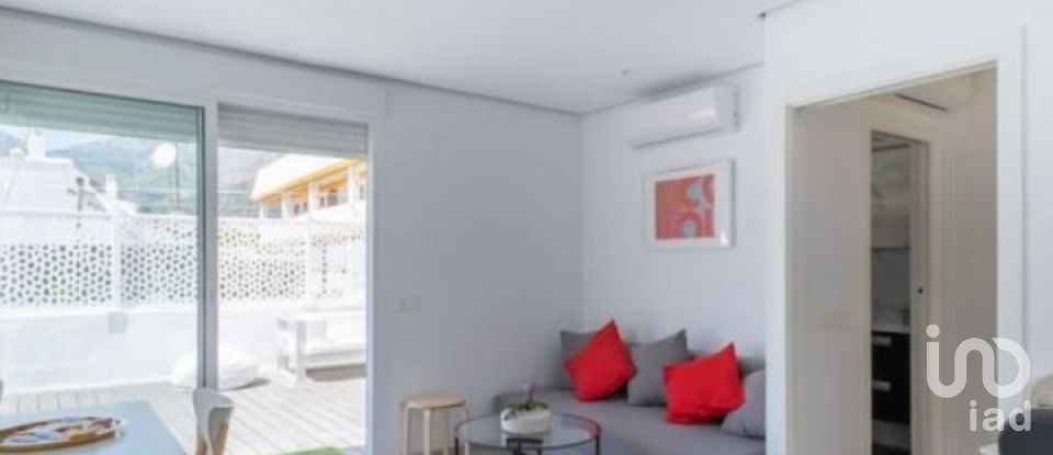 Block of flats 7 bedrooms of 235 m² in Marbella (29601)