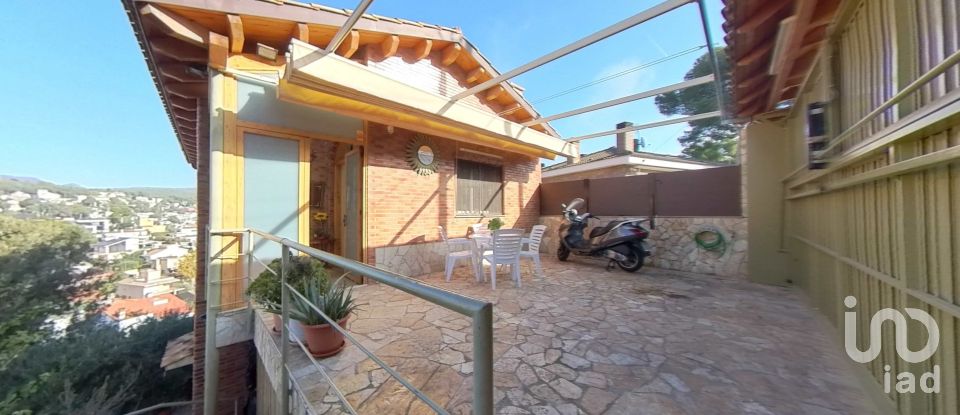 House 4 bedrooms of 265 m² in Castelldefels (08860)