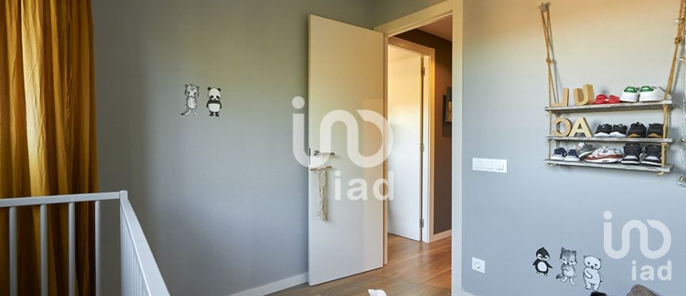 Casa 4 habitaciones de 268 m² en Cervelló (08758)