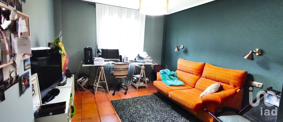 Casa 4 habitaciones de 228 m² en Carbajal de La Legua (24196)