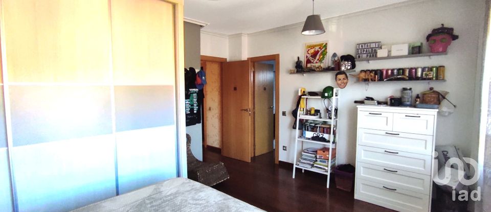 House 4 bedrooms of 228 m² in Carbajal de La Legua (24196)