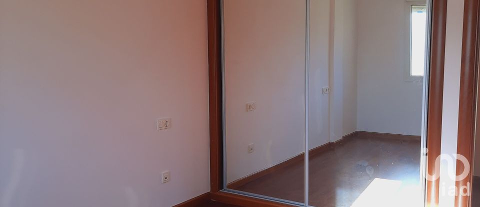 Apartment 1 bedroom of 66 m² in León (24005)