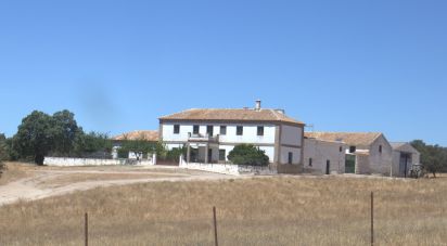 Country house 9 bedrooms of 495 m² in Andújar (23740)