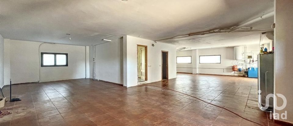 Casa 6 habitaciones de 761 m² en Piera (08784)