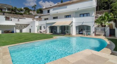Lodge 4 bedrooms of 324 m² in Sitges (08870)