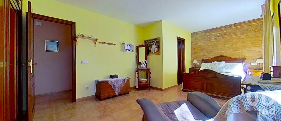 Cottage 6 bedrooms of 218 m² in L'Alcora (12110)
