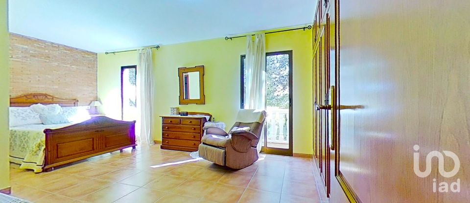 Cottage 5 bedrooms of 218 m² in L'Alcora (12110)
