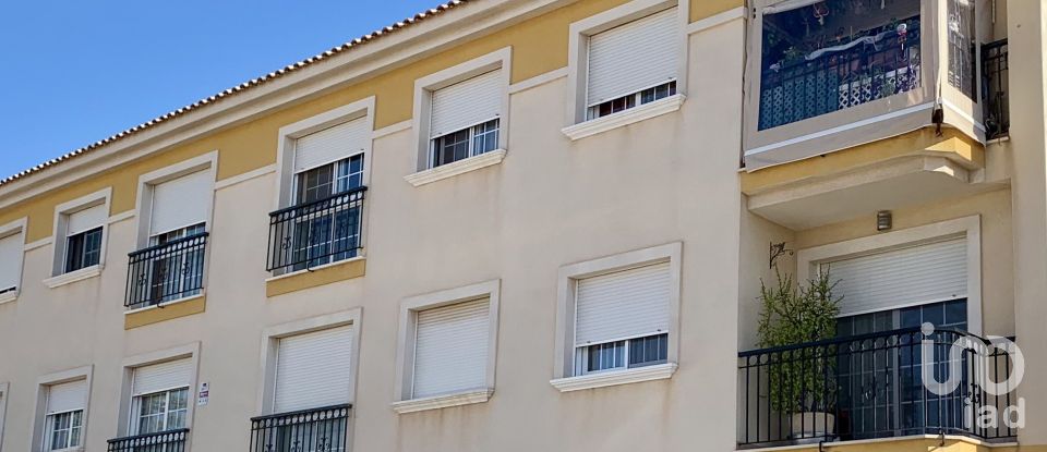 Piso 3 habitaciones de 84 m² en San Javier (30730)