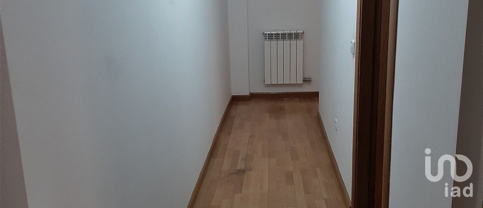 Appartement 2 chambres de 75 m² à Valencia de Don Juan (24200)