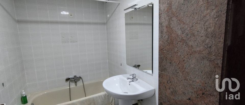 Piso 3 habitaciones de 87 m² en Castellanos de Moriscos (37439)