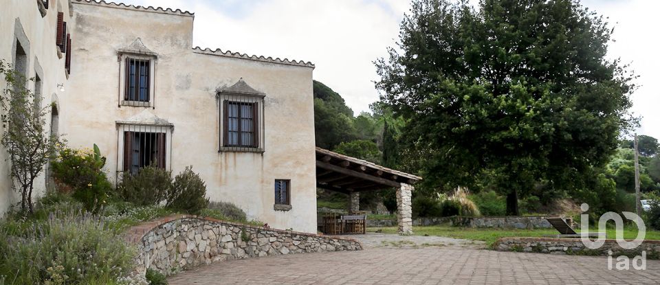 Maison de campagne 6 chambres de 500 m² à Sant Iscle de Vallalta (08359)