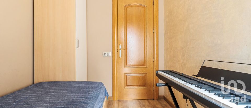 Gîte 4 chambres de 126 m² à Montcada i Reixac (08110)