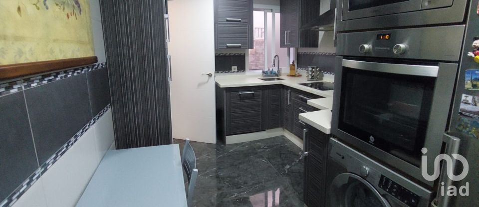 Appartement 3 chambres de 91 m² à Cádiz (11010)