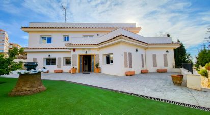 Casa 10 habitaciones de 620 m² en Benalmadena Costa (29630)