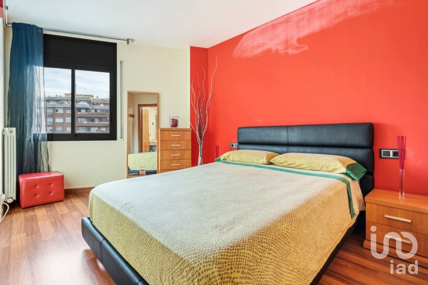 Apartment 4 bedrooms of 113 m² in Montcada i Reixac (08110)