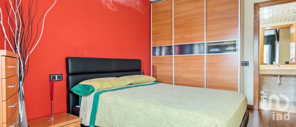 Appartement 4 chambres de 113 m² à Montcada i Reixac (08110)