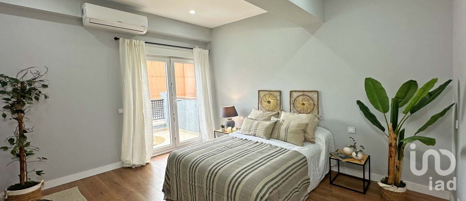 Lodge 4 bedrooms of 131 m² in Barcelona (08019)