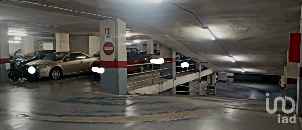 Parking/garage/box de 26 m² à Barcelona (08038)