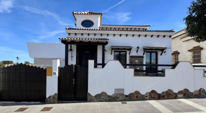 Casa rural 6 habitaciones de 376 m² en Lepe (21440)