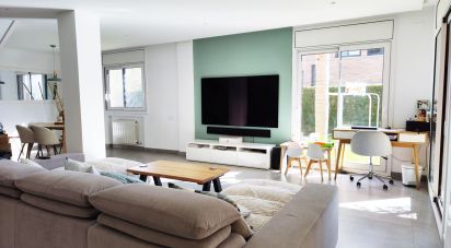 Casa 5 habitacions de 244 m² a Vilanova i la Geltrú (08800)