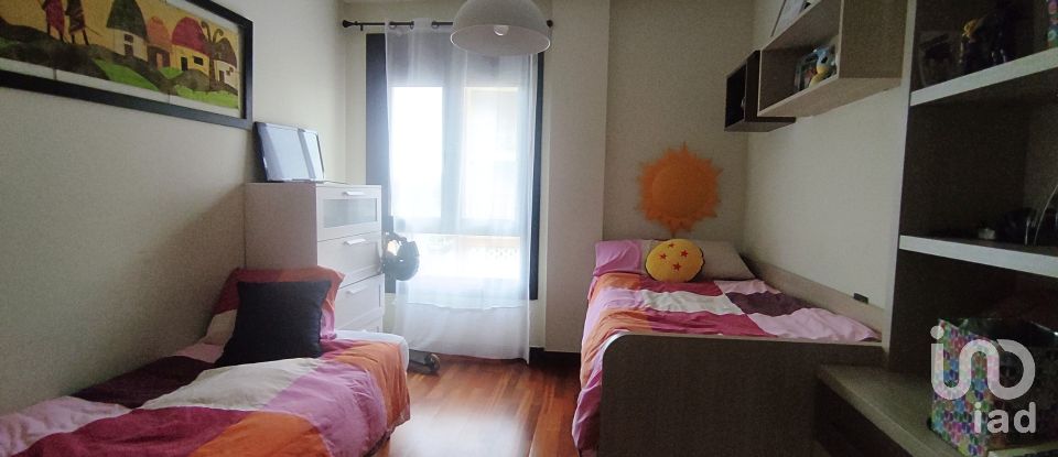 Appartement 2 chambres de 80 m² à Laukiz (48111)