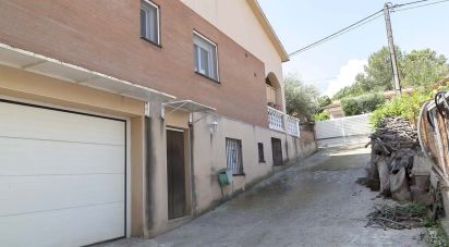 Cottage 4 bedrooms of 242 m² in Castellgalí (08297)