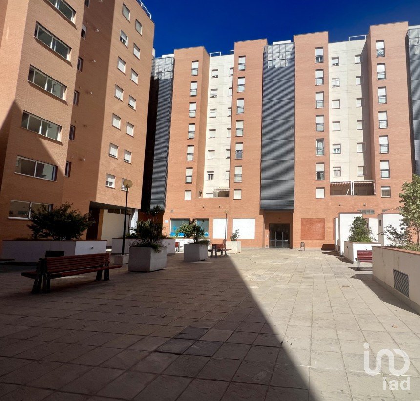 Pis 3 habitacions de 107 m² a Huelva (21007)
