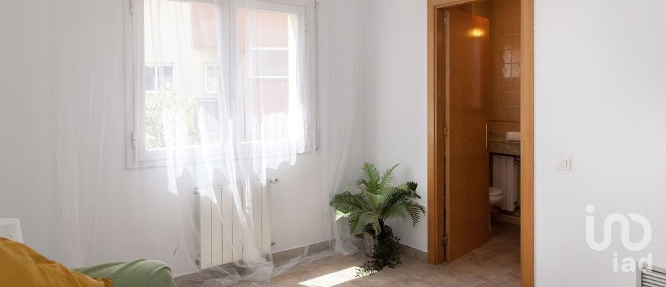 Casa d'habitatge 4 habitacions de 185 m² a Torrelles de Llobregat (08629)