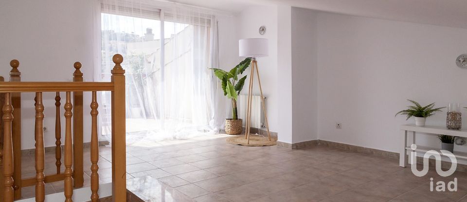 Mansion 4 bedrooms of 185 m² in Torrelles de Llobregat (08629)