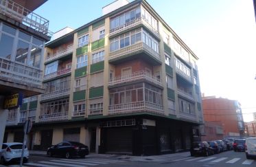 Pis 3 habitacions de 90 m² a León (24004)