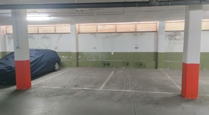 Zona de estacionamiento de 10 m² en Perillo (15172)