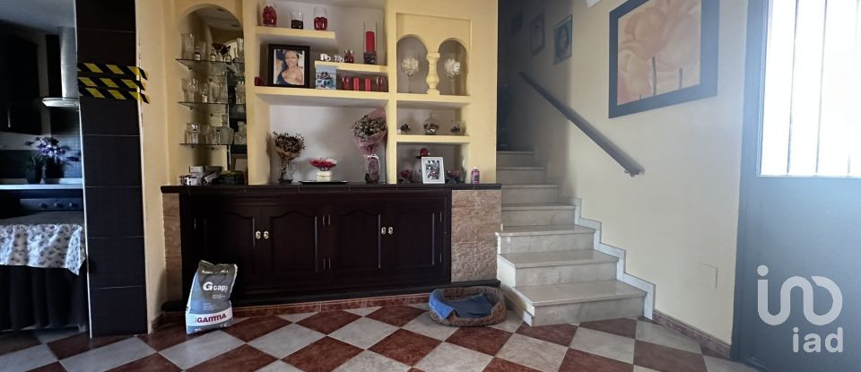 Shop / premises commercial of 189 m² in La Antilla (21449)