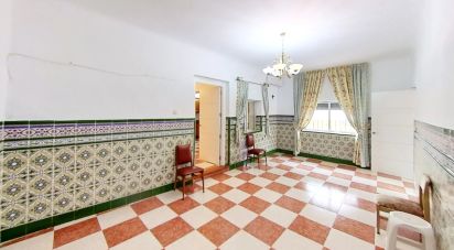 Casa 3 habitaciones de 218 m² en Granada (18015)