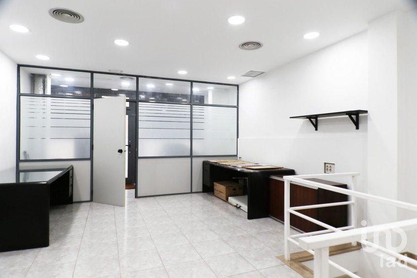 Shop / premises commercial of 85 m² in L'Hospitalet de Llobregat (08902)