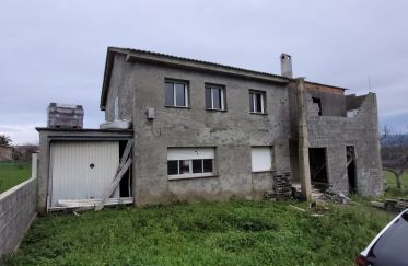 Casa 4 habitaciones de 219 m² en Vilaronte (27788)