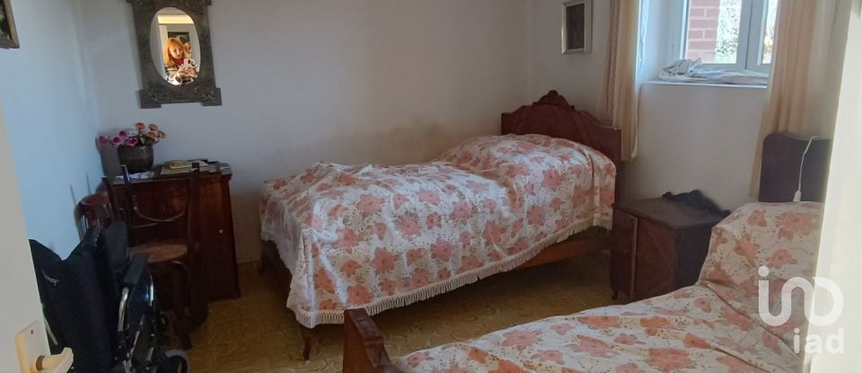 House 3 bedrooms of 350 m² in Villalebrin (24326)