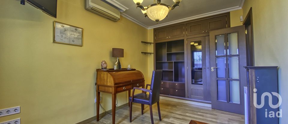 Lodge 4 bedrooms of 195 m² in Nucleo l'Albir (03581)