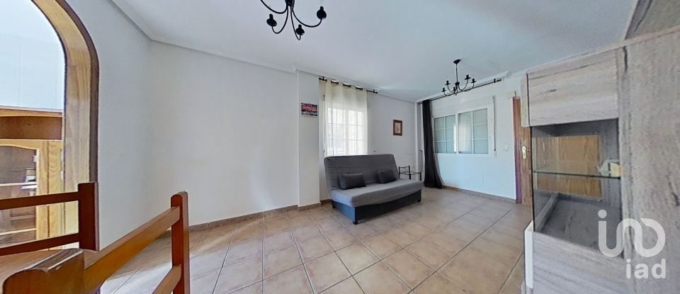 Pis 2 habitacions de 64 m² a Orihuela (03300)