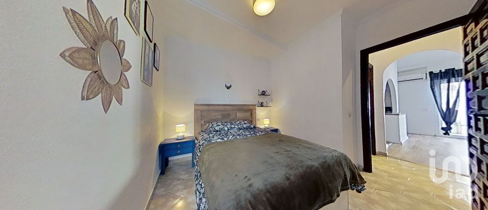 Pis 2 habitacions de 71 m² a Torrevieja (03180)