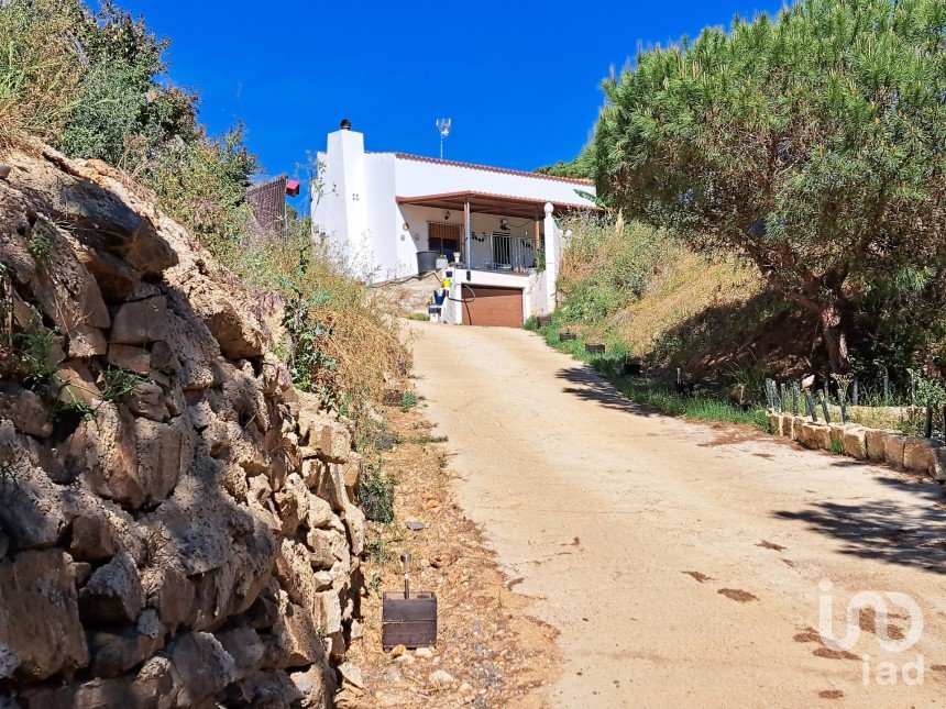 Terrain de 4 700 m² à Pozo del Camino (21420)