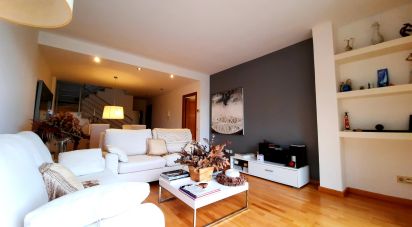 Casa 3 habitacions de 190 m² a Sant Vicenç de Montalt (08394)
