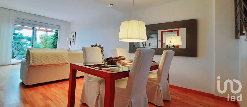 Maison 3 chambres de 190 m² à Sant Vicenç de Montalt (08394)