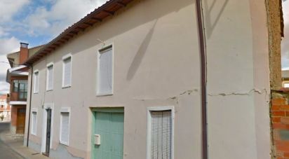 House 5 bedrooms of 528 m² in San Justo de la Vega (24710)