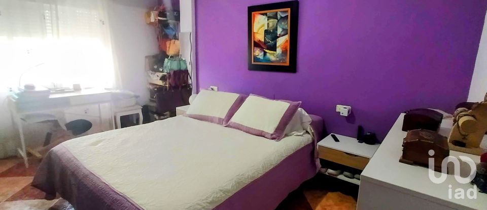 Appartement 3 chambres de 76 m² à Abriojal (04260)